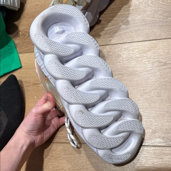 Authentic Versace Reaction Women’s Sneakers - Picture 4 of 7